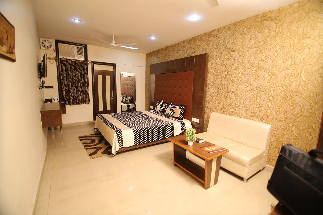 Hotel Pappan Plaza Palwal Exterior foto